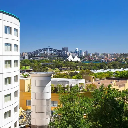 Holiday Inn Sydney Potts Point-3